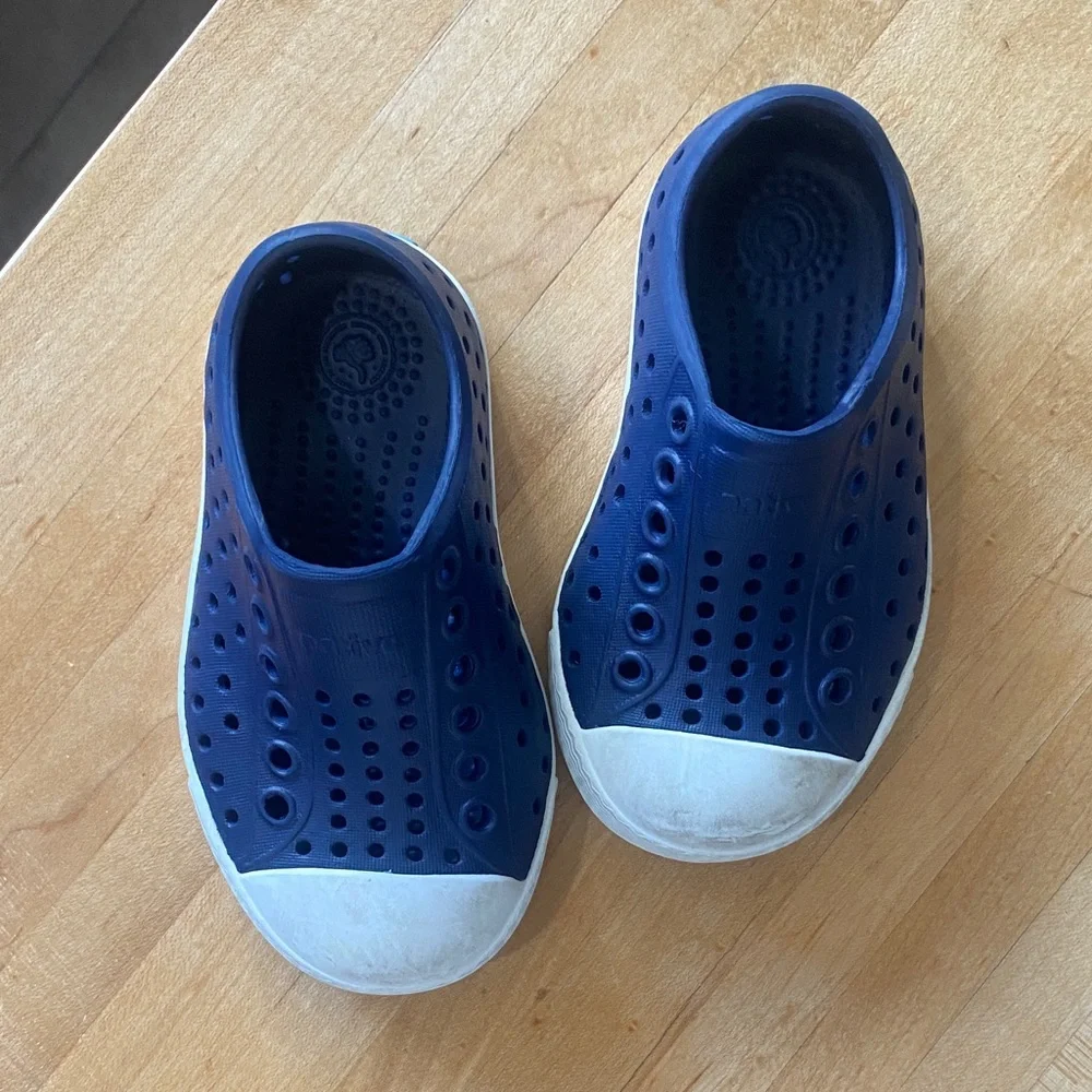Navy Blue Native Toddler Shoes size 5C